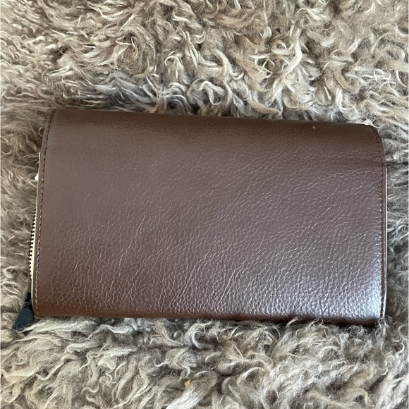 S-Q vegan leather brown clutch - Picture 3 of 5